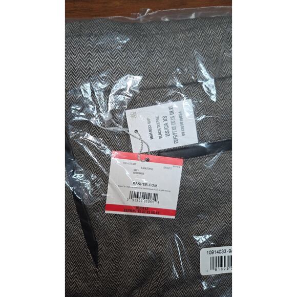 Kasper Women's Pull ON Slim Ankle (Unlined), Black/Toffee - Picture 7 of 7